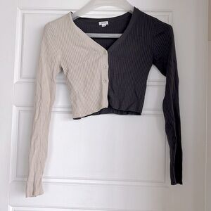 Garage - two toned long sleeve crop top